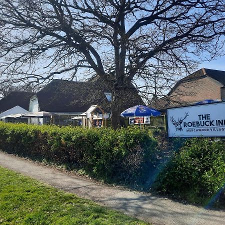 The Roebuck Inn Southampton Buitenkant foto