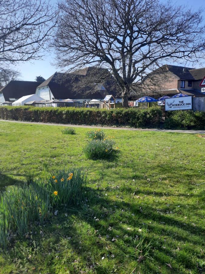 The Roebuck Inn Southampton Buitenkant foto